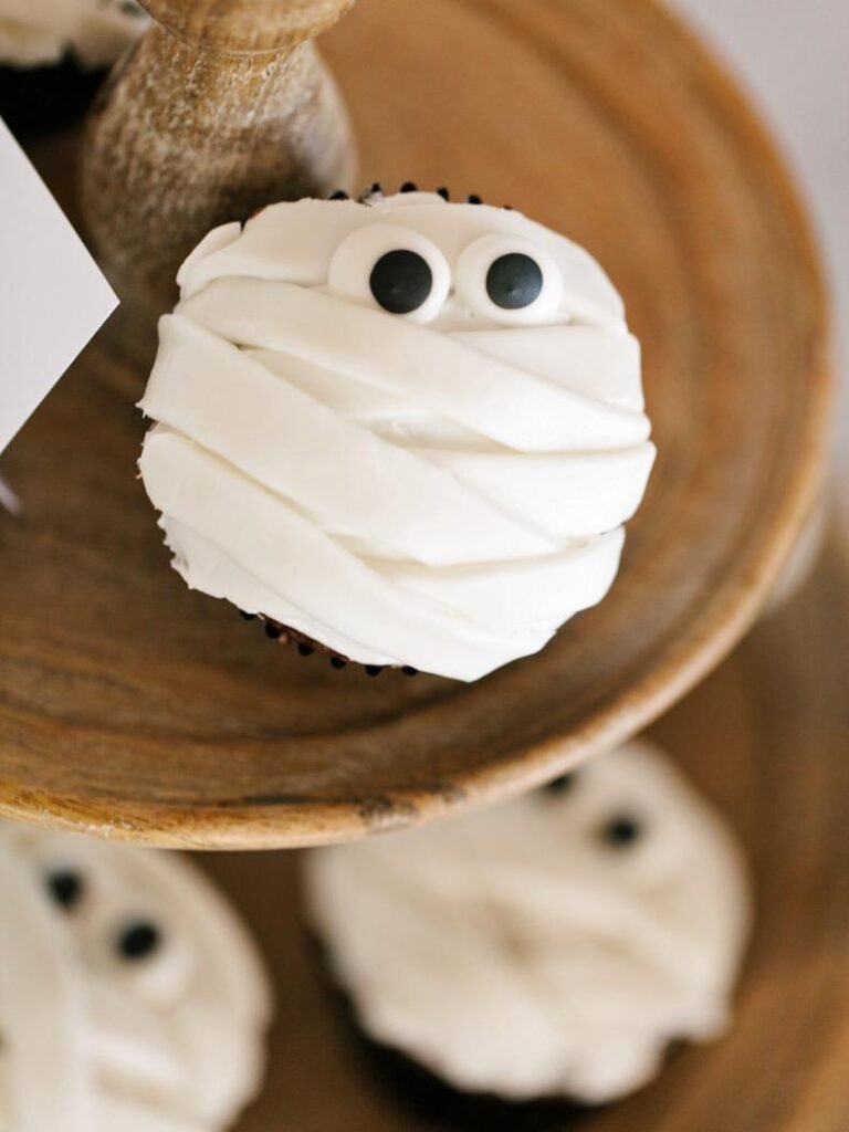 Mummy Cupcakes