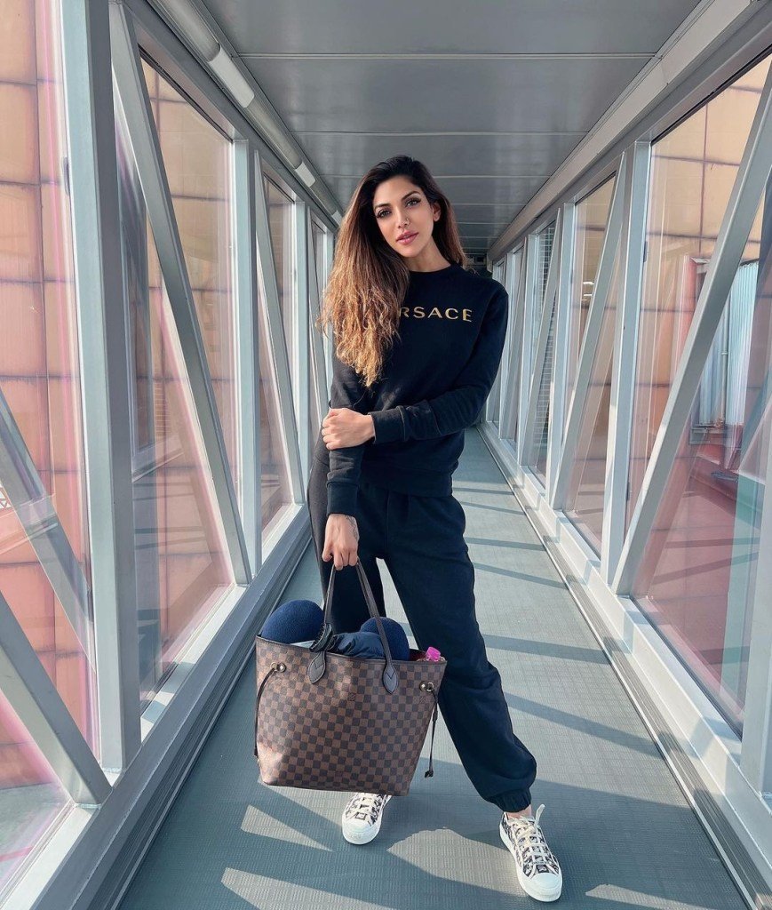 AIRPORT OUTFITS