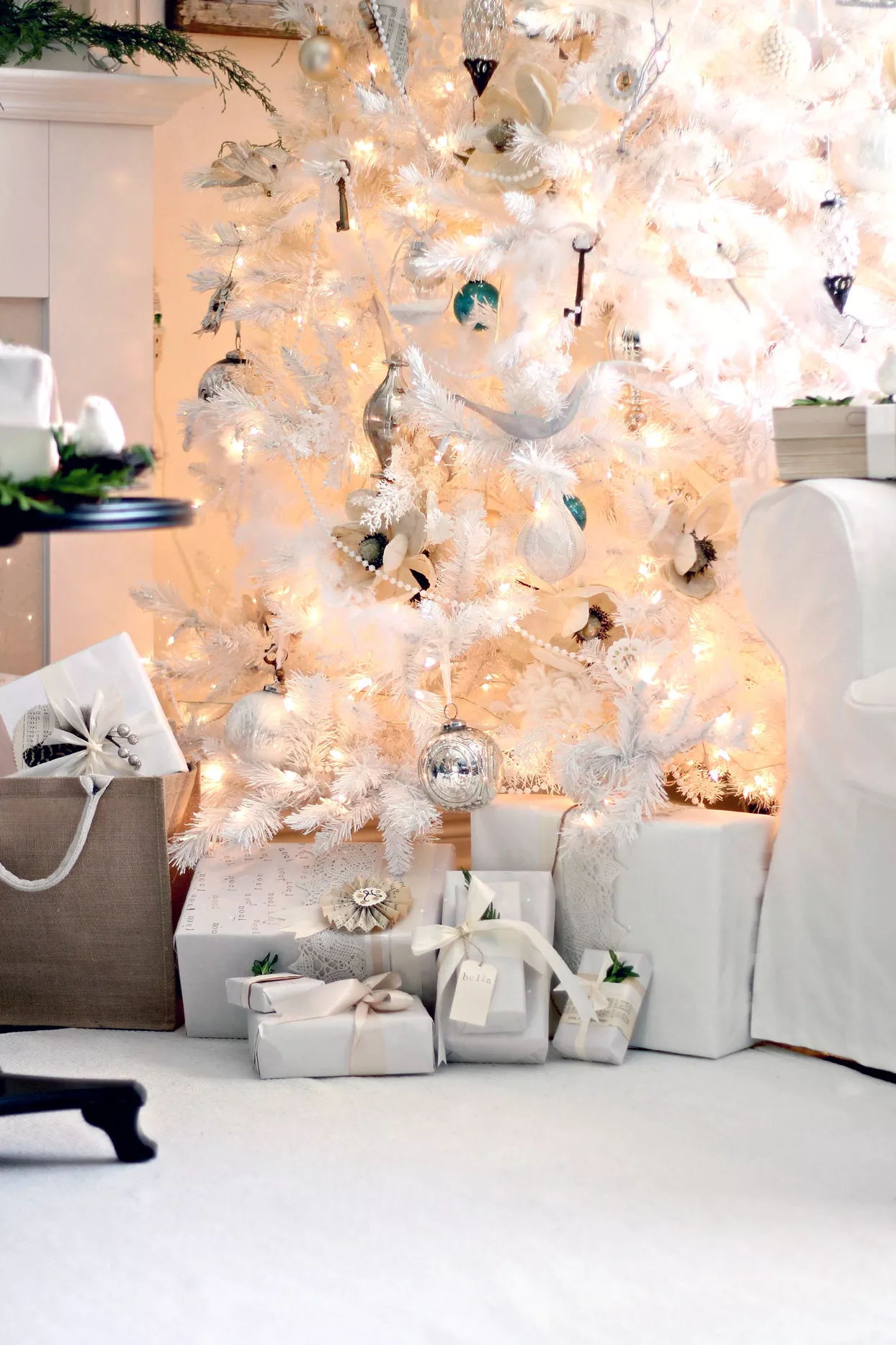 White-on-White Christmas Tree Theme